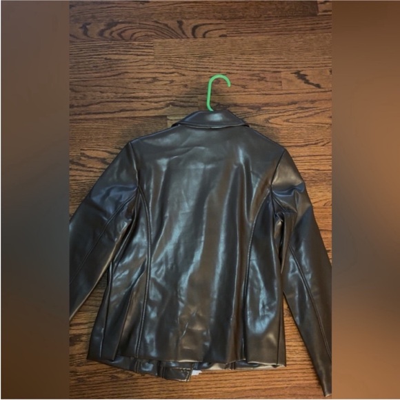 Time & Tru Brown Faux Leather Jacket NWT - Picture 4 of 5